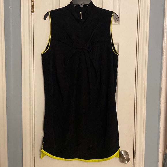 L.A.M.B. Dresses & Skirts - NWOT L.A.M.B. Mock Neck Dress